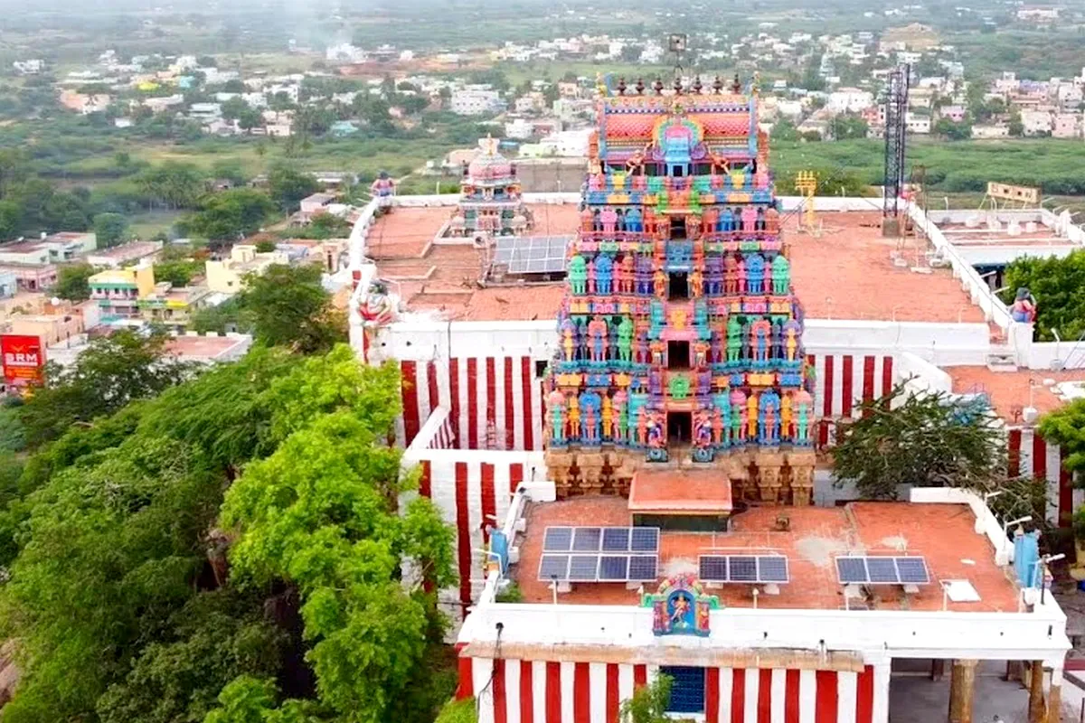 Arupadai Veedu car rental package